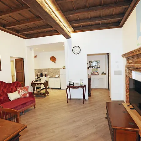 Casa Pablo 3*